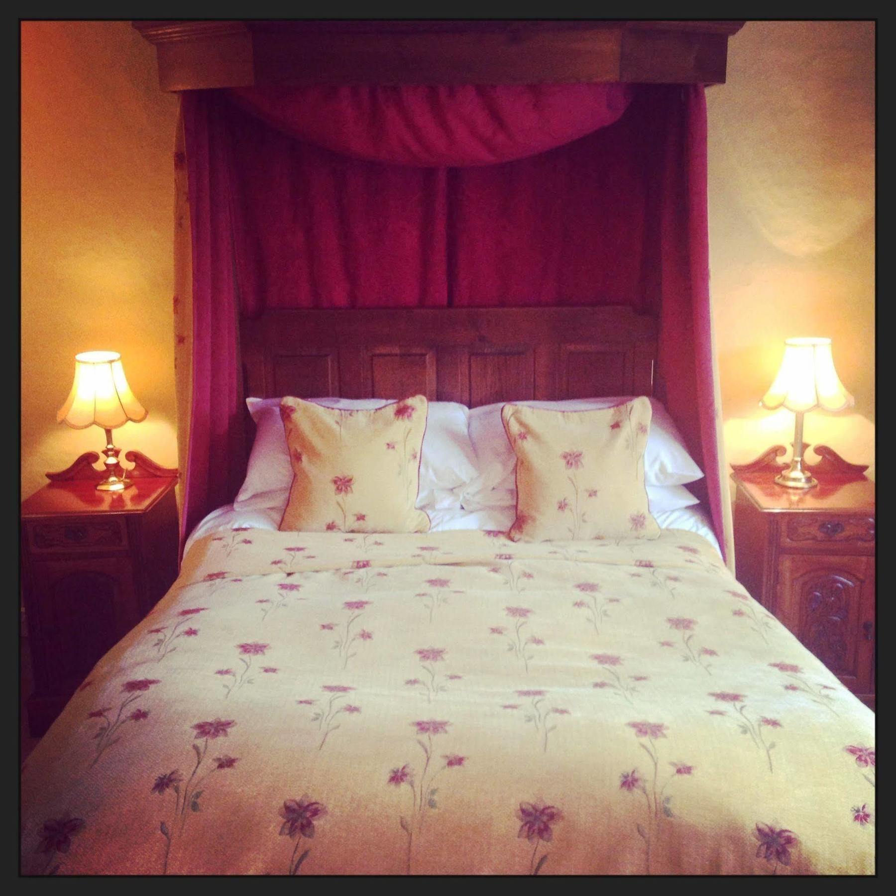 The Star And Eagle Hotel Goudhurst Kültér fotó